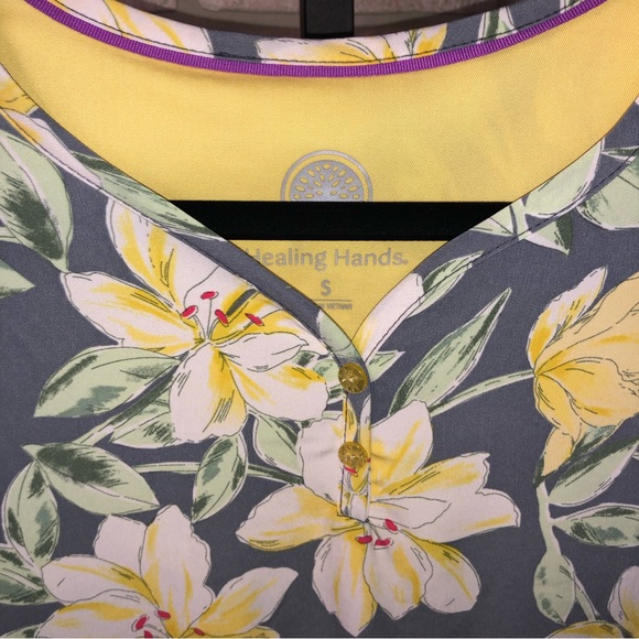 Healing Hands Purple Label Two Button Jewel Neck grey yellow floral scrub top - Picture 4 of 8